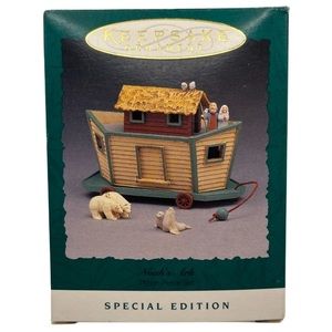 NEW Vintage Hallmark Noah’s Ark Set Display & Ornaments 1994